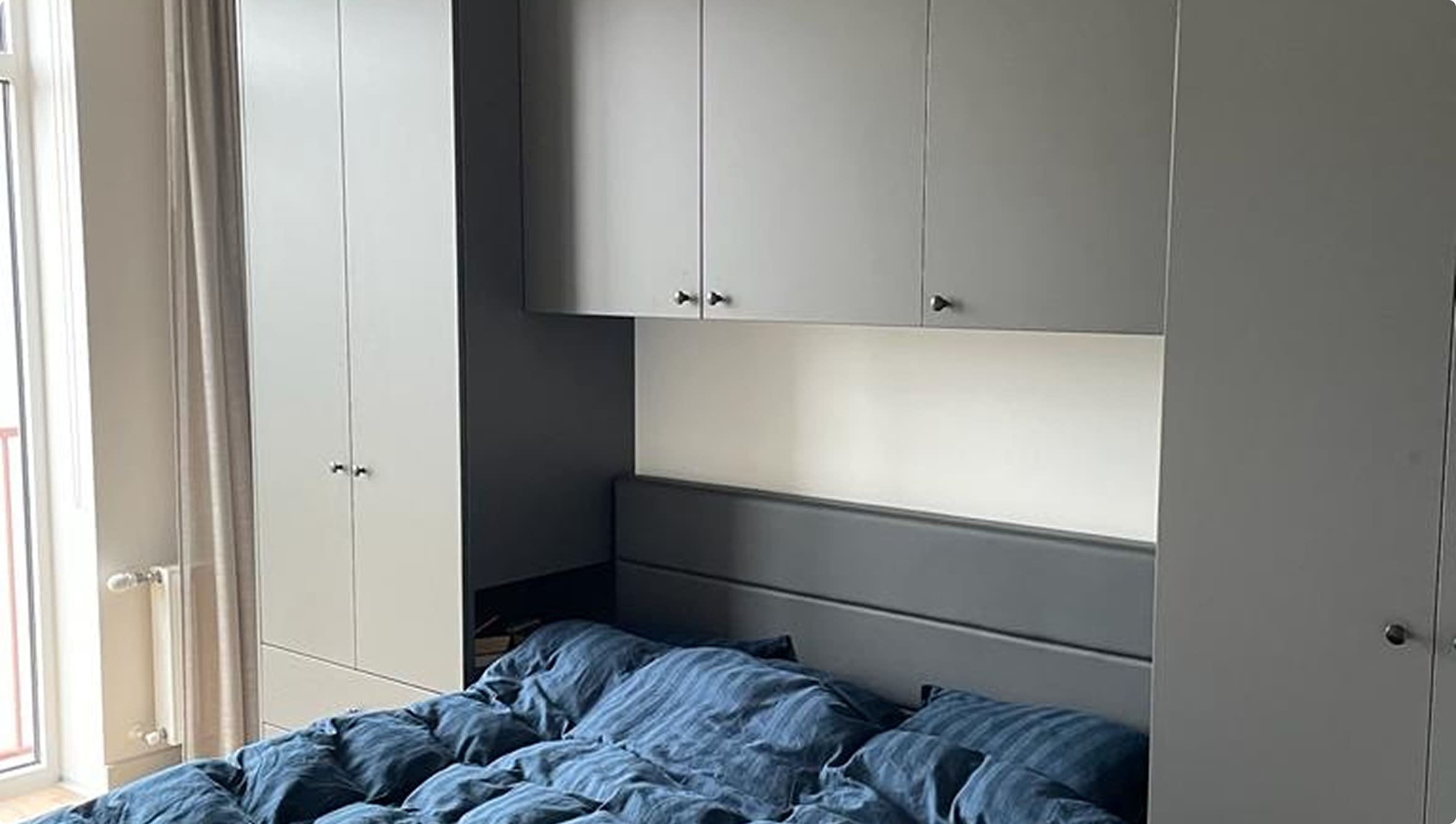 {{ images.kuVGUrXtak.alt }}